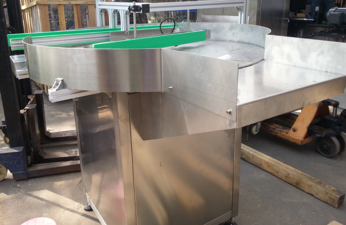 bottle unscrambler machines 理瓶設備.jpg