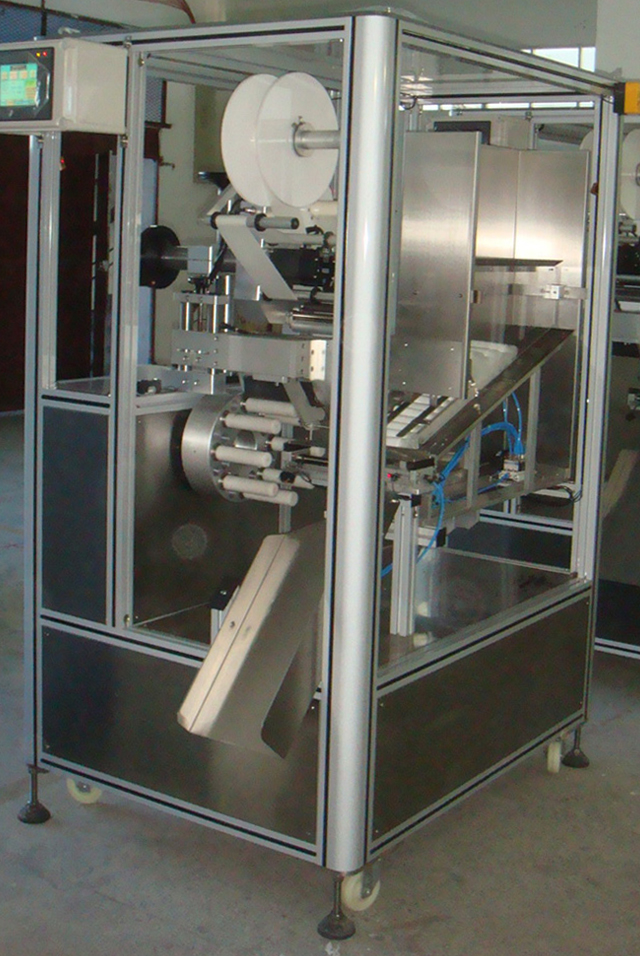tubes labeling machinery 管材貼標設備.jpg