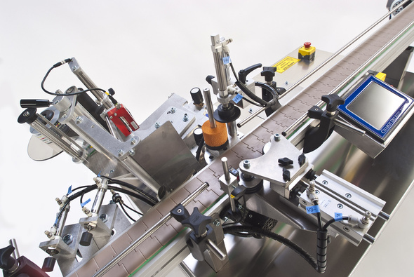 round bottle labeler equipment 圓瓶貼標裝置.jpg