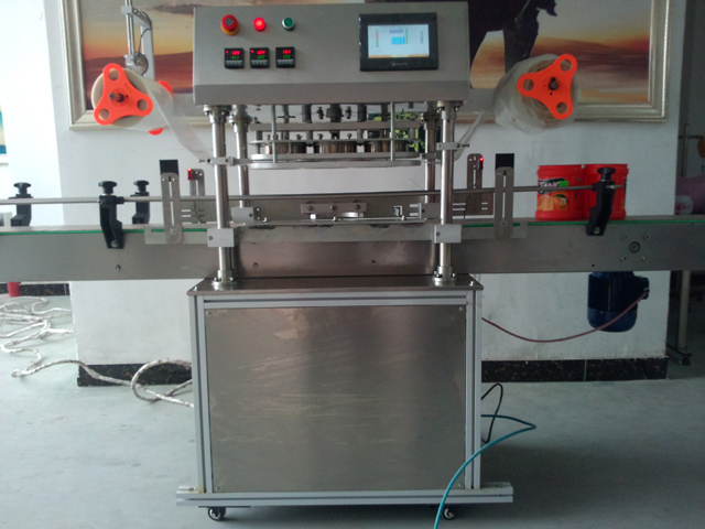 automatic three heads jars sealing equipment 罐子封口機.jpg