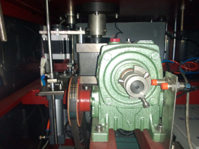 internal tubes filling sealing machine 半自動管灌裝封口機.jpg