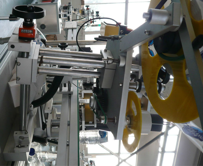 上下雙面不乾膠標籤貼機