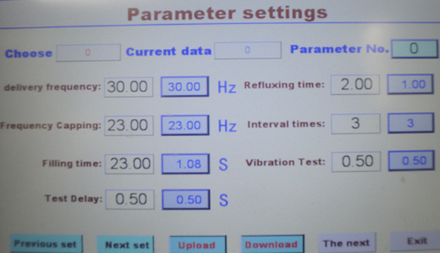automated capping machine with touch screen controlling system 觸控螢幕旋蓋機.jpg