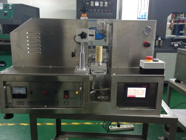 ultrasonic tube sealing equipment 超音波封管機.jpg
