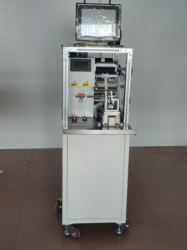 帶有印表機的 VKPAK 標籤線 QR.jpg