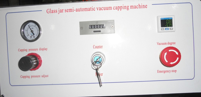 control panel from vacuum capping machines 真空旋蓋機面板.jpg