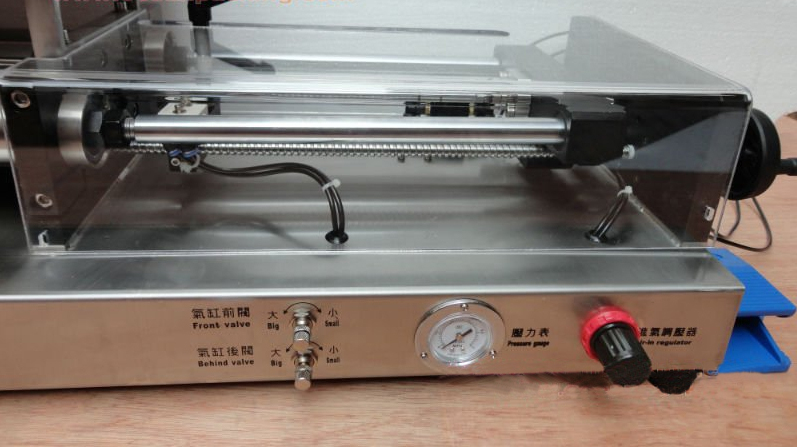 pneumatic part from cream filling machine 雙布料鬥機果醬特寫.jpg