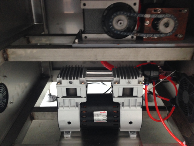 vacuum pump part from vacuum capping machine 真空幫浦罐.jpg