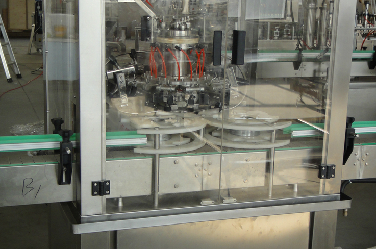 protective cover for bottle washing machine 保護室.jpg