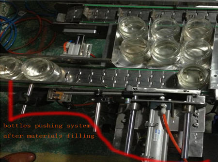 automatic bottles pushing system after filing 推瓶系統.jpg